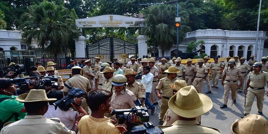 ನೂತನ ಸಚಿವರ ಪ್ರಮಾಣ ವಚನ: ಇಂದು ರಾಜಭವನ ಸುತ್ತಮುತ್ತ ಈ ಮಾರ್ಗಗಳಲ್ಲಿ ಸಂಚಾರ ಬದಲಾವಣೆ