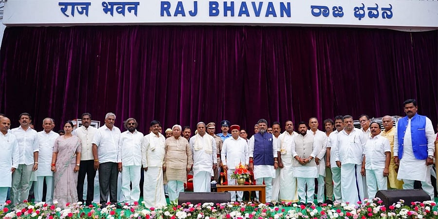 ಸಂಪುಟ ವಿಸ್ತರಣೆ: 8 ಲಿಂಗಾಯತ, 6 ಒಕ್ಕಲಿಗ, 9 ಎಸ್ ಸಿ; ಸಿದ್ದು ಸರ್ಕಾರದ ಜಾತಿ ಸೂತ್ರ