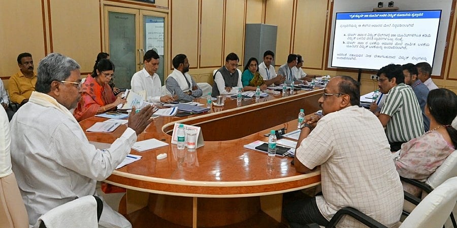 'ಗ್ಯಾರಂಟಿ ಭಾಗ್ಯ': ಇಂದು ಸಂಪುಟ ಸಹೋದ್ಯೋಗಿಗಳೊಂದಿಗೆ ಸಿಎಂ ಸಿದ್ದರಾಮಯ್ಯ ಸಮಾಲೋಚನೆ, ಜೂನ್ 1ರಿಂದ ಜಾರಿ?