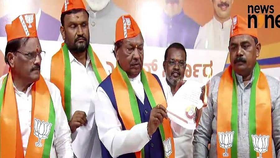 ಕಾಂಗ್ರೆಸ್ ಪ್ರಣಾಳಿಕೆ ಪ್ರತಿ ಸುಟ್ಟು ಹಾಕಿದ ಈಶ್ವರಪ್ಪ: ಡಿಕೆಶಿ ಬಂಧನಕ್ಕೆ ಆಗ್ರಹ