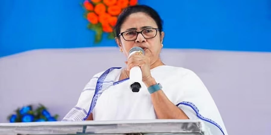 ಕರ್ನಾಟಕ ಚುನಾವಣೆ: ಬಿಜೆಪಿಗೆ ಮತ ಹಾಕದಂತೆ ಮತದಾರರಿಗೆ ಮಮತಾ ಬ್ಯಾನರ್ಜಿ ಮನವಿ