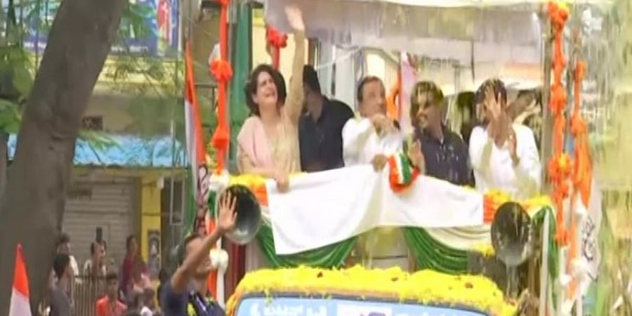 ಕರ್ನಾಟಕ ವಿಧಾನಸಭೆ ಚುನಾವಣೆ: ಕೊನೆಯ ಹಂತದ ಪ್ರಚಾರ, ಪ್ರಿಯಾಂಕಾ ಗಾಂಧಿ ಬೆಂಗಳೂರಿನಲ್ಲಿ ರೋಡ್ಶೋ