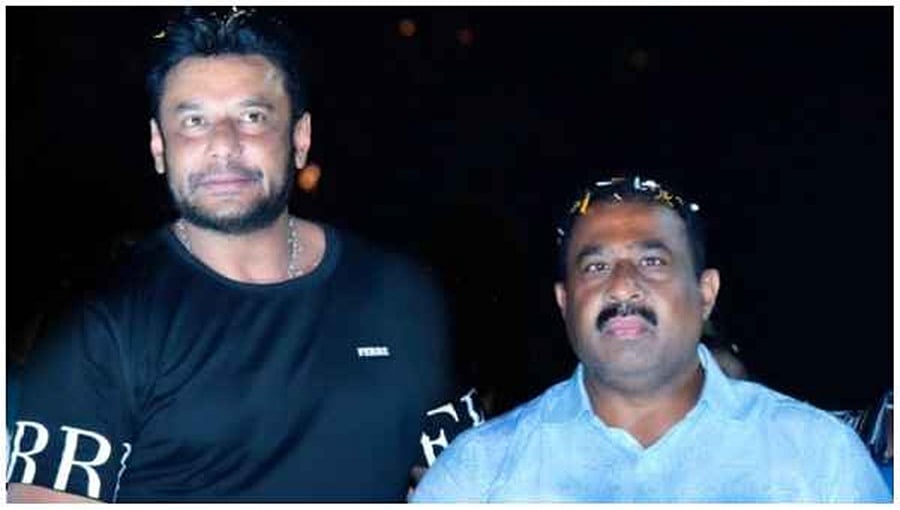 ನಿರ್ಮಾಪಕ ಉಮಾಪತಿ ಗೌಡ ವಿರುದ್ಧ ನಟ ದರ್ಶನ್ ಪ್ರಚಾರ: ಸತೀಶ್ ರೆಡ್ಡಿ ಪರ 'ಸಾರಥಿ' ಮತಯಾಚನೆ