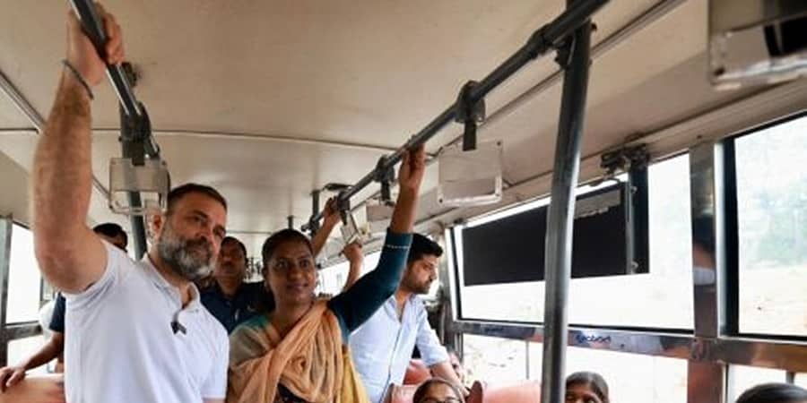 ಜನ ಸಾಮಾನ್ಯರ ಜತೆ ಬಿಎಂಟಿಸಿ ಬಸ್​​ನಲ್ಲಿ ರಾಹುಲ್​ ಗಾಂಧಿ ಪ್ರಯಾಣ