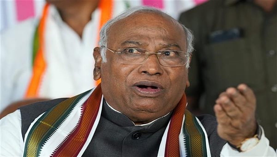 ಬಿಜೆಪಿಯ 'ಕೆಟ್ಟ' ಆಡಳಿತದ ವಿರುದ್ಧ ಜನರು 'ಕೋಪದಿಂದ' ನಮಗೆ ಮತ ಹಾಕಿದ್ದಾರೆ: ಮಲ್ಲಿಕಾರ್ಜುನ ಖರ್ಗೆ