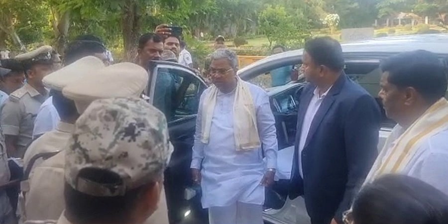 ಮೈಸೂರು: ಝೀರೋ ಟ್ರಾಫಿಕ್ ಮಾಡಿದ್ದಕ್ಕೆ ಪೊಲೀಸ್ ಆಯುಕ್ತರ ವಿರುದ್ಧ ಸಿಎಂ ಸಿದ್ದರಾಮಯ್ಯ ಗರಂ