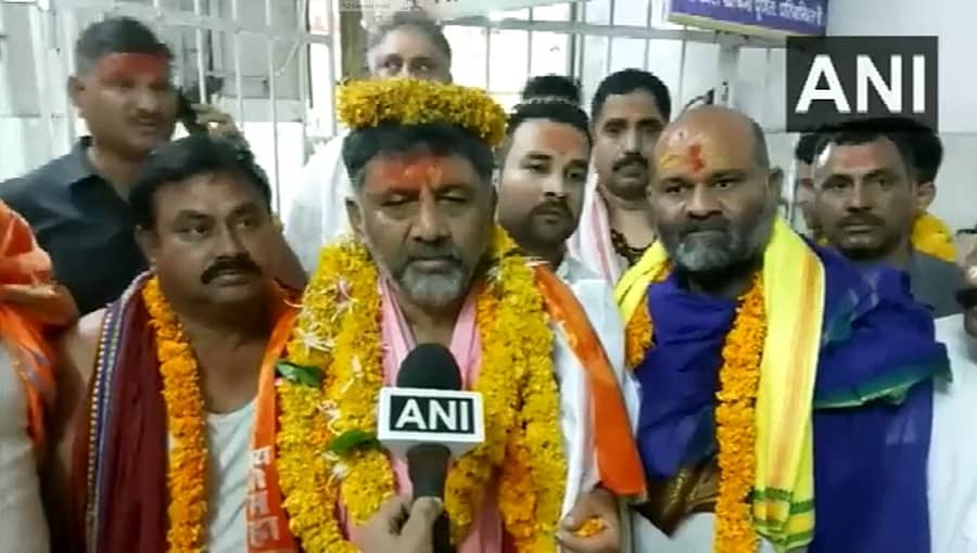 ಮಧ್ಯಪ್ರದೇಶ: ಉಜ್ಜಯಿನಿ ಮಹಾಕಾಳೇಶ್ವರನ ದರ್ಶನ ಪಡೆದ ಡಿಕೆ.ಶಿವಕುಮಾರ್