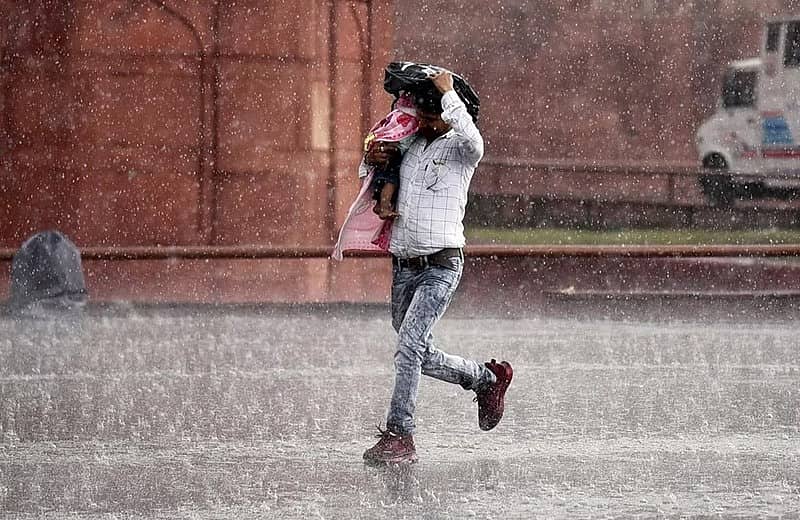 ರಾಜ್ಯದ ಹಲವೆಡೆ ಮುಂದಿನ 4 ದಿನ ಭಾರಿ ಮಳೆ ಸಾಧ್ಯತೆ- ಹವಾಮಾನ ಇಲಾಖೆ ಮುನ್ಸೂಚನೆ