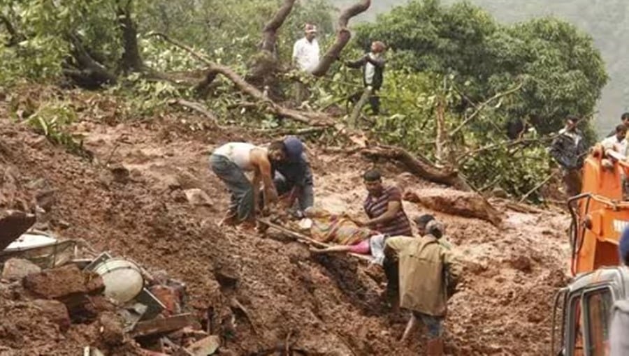 ಗುರುಗ್ರಾಮದಲ್ಲಿ ಮಣ್ಣು ಕುಸಿದು ಮೂವರು ಮಹಿಳಾ ಕಾರ್ಮಿಕರ ಸಾವು, ನಾಲ್ವರಿಗೆ ಗಾಯ!