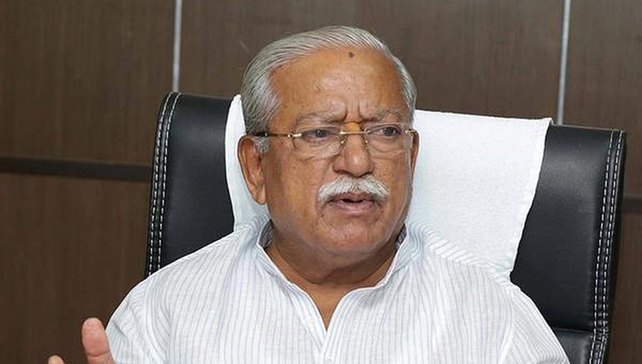 'ಹೊಸಬರಿಗೆ ಟಿಕೆಟ್' ಐಡಿಯಾ ಕೊಟ್ಟವರನ್ನು ನೇಣಿಗೆ ಹಾಕಿ; ಆ ಹುಡುಗ, ಆ ಹುಡುಗಿ ಅವರೇನು ನಾಯಕರೇ: ರಮೇಶ ಜಿಗಜಿಣಗಿ
