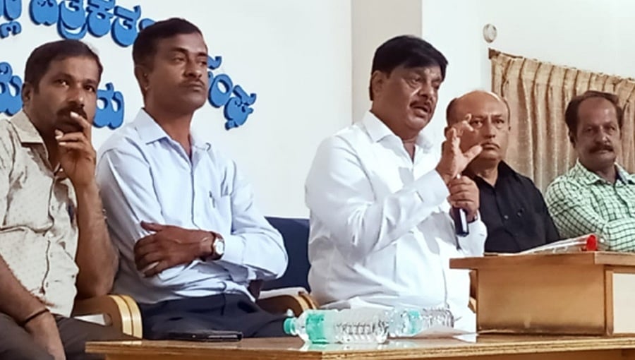 5 ವರ್ಷವೂ ರಾಜ್ಯಕ್ಕೆ ಸಿದ್ದರಾಮಯ್ಯ ಅವರೇ ಮುಖ್ಯಮಂತ್ರಿ: ಸಚಿವ ಮಹದೇವಪ್ಪ