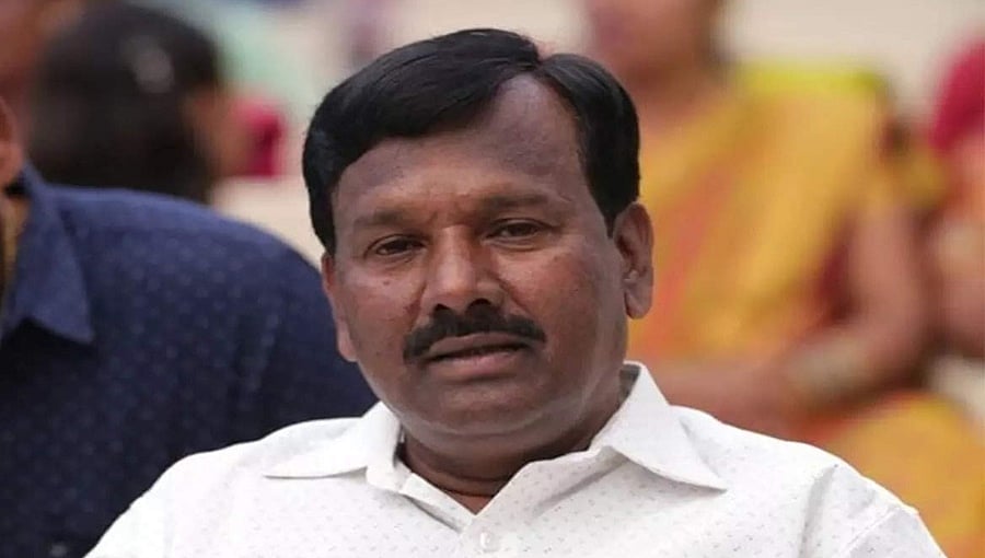 ಚಿತ್ರದುರ್ಗದಲ್ಲಿ ಒಂದು ಬಿರಿಯಾನಿಗಾಗಿ ಮತಾಂತರ: ಕೇಂದ್ರ ಸಚಿವ ನಾರಾಯಣಸ್ವಾಮಿ ಗಂಭೀರ ಆರೋಪ