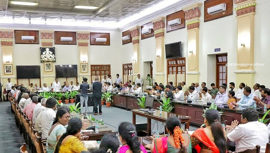 ಕೆಂಪೇಗೌಡ ಜಯಂತಿಗೆ ಸರ್ಕಾರ ಭರ್ಜರಿ ಸಿದ್ಧತೆ: ವಾರ್ಡ್ಗೆ ಒಬ್ಬರಂತೆ 198 ಮಂದಿ ಪ್ರಶಸ್ತಿಗೆ ಆಯ್ಕೆ!