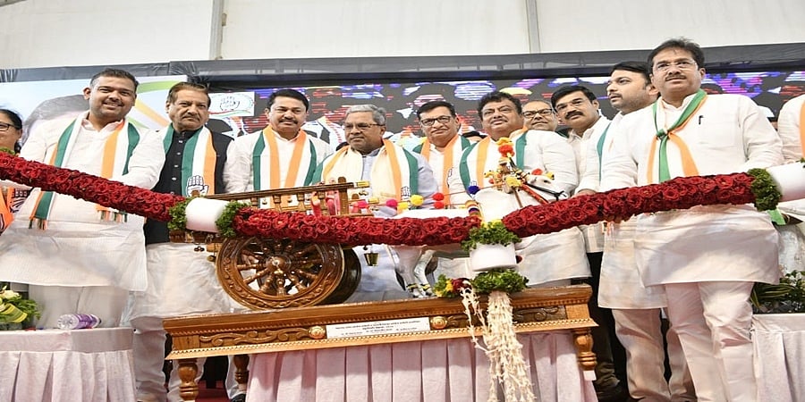 ಇಷ್ಟೊಂದು ಸುಳ್ಳು' ಹೇಳುವ ಪ್ರಧಾನಿಯನ್ನು ನೋಡಿಲ್ಲ: ಸಾಂಗ್ಲಿಯಲ್ಲಿ ಮೋದಿ ವಿರುದ್ಧ ಗುಡುಗಿದ ಸಿಎಂ ಸಿದ್ದರಾಮಯ್ಯ