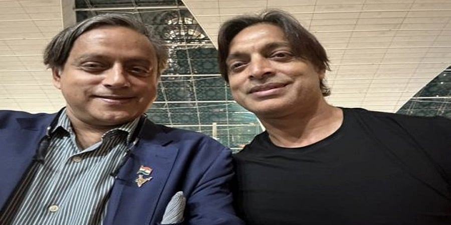 ರಾವಲ್ಪಿಂಡಿ ಎಕ್ಸ್ಪ್ರೆಸ್ ಭೇಟಿಯಾದ ಶಶಿ ತರೂರ್ ತರೂರ್! ಹೇಳಿದಿಷ್ಟು...