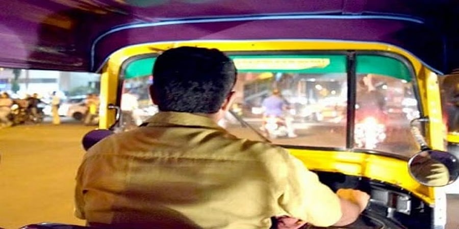 ಬೆಂಗಳೂರು: ಆಟೋ ದರ ವಿಚಾರವಾಗಿ ಜಗಳ, ಮುಂಬೈ ಮೂಲದ ಡಿಸೈನರ್ ಮೇಲೆ ಆರು ಚಾಲಕರಿಂದ ಹಲ್ಲೆ