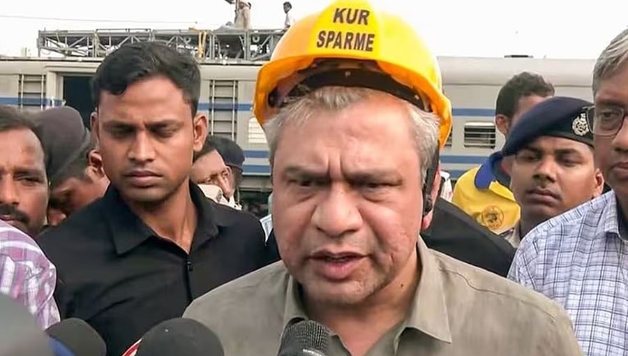 ಒಡಿಶಾ ರೈಲು ದುರಂತ: ತನಿಖೆ ಪೂರ್ಣ, ಎಲೆಕ್ಟ್ರಾನಿಕ್ ಇಂಟರ್‌ಲಾಕಿಂಗ್‌ನಲ್ಲಿನ ಬದಲಾವಣೆಯೇ ಅಪಘಾತಕ್ಕೆ ಕಾರಣ ಎಂದ ಕೇಂದ್ರ ಸರ್ಕಾರ
