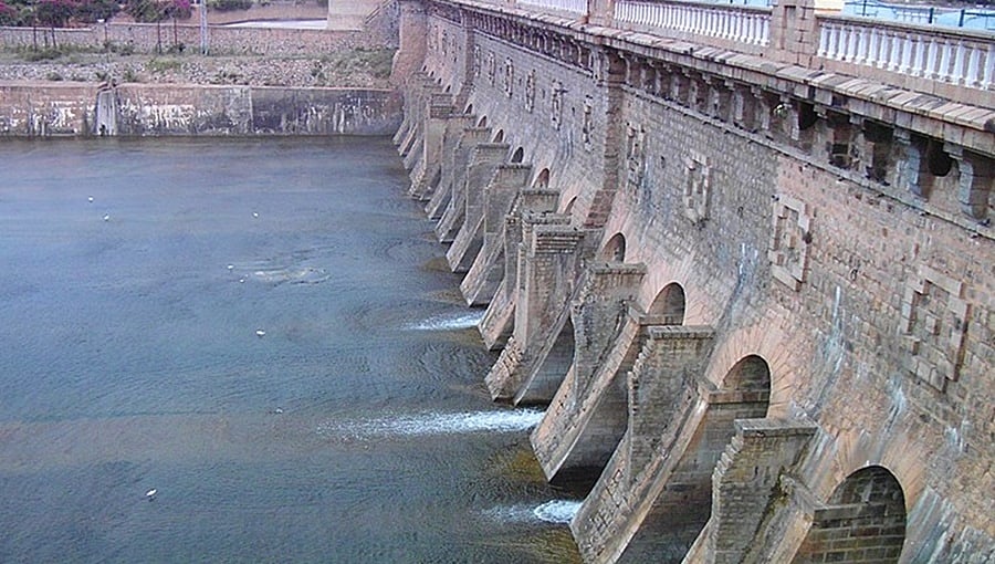 ಲಿಂಗನಮಕ್ಕಿ ಜಲಾಶಯದಲ್ಲಿ ತಳ ಸೇರುತ್ತಿರುವ ನೀರು: 20 ದಿನಗಳ ಕಾಲ ಮಾತ್ರ ವಿದ್ಯುತ್ ಉತ್ಪಾದನೆ ಸಾಧ್ಯ!