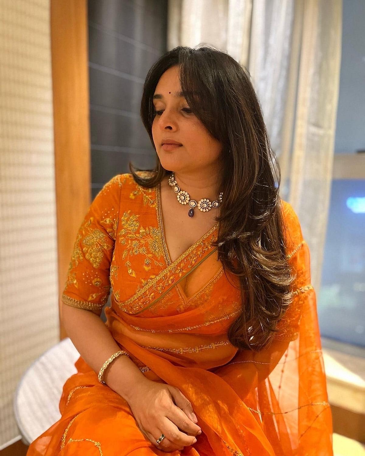 ನಿನ್ನೆ ಅಭಿಷೇಕ್ ಅಂಬರೀಶ್–ಅವಿವಾ ಆರತಕ್ಷತೆಗೆ ಕೇಸರಿ ಸೀರೆಯುಟ್ಟು ಆಗಮಿಸಿದ್ದ ರಮ್ಯಾ ಅವರ ಫೋಟೊ ವೈರಲ್ ಆಗತೊಡಗಿದೆ.