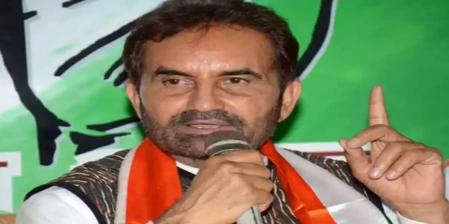 ಗುಜರಾತಿನ ನೂತನ ಪಿಸಿಸಿ ಅಧ್ಯಕ್ಷರಾಗಿ ಶಕ್ತಿಸಿನ್ಹಾ ಗೋಹಿಲ್ ನೇಮಕ, ಬಬಾರಿಯಾಗೆ ಹರಿಯಾಣ, ದೆಹಲಿ ಉಸ್ತುವಾರಿ
