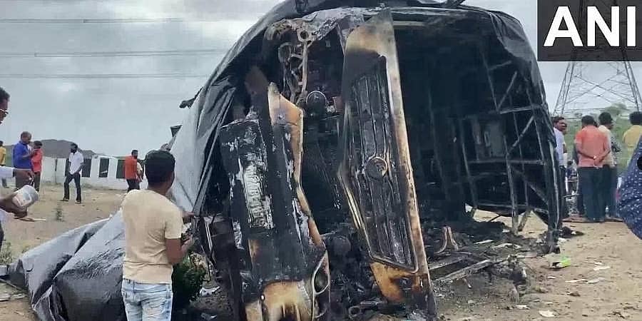 ಕಿಟಕಿ ಒಡೆದು ಹೊರಗೆ ಜಿಗಿದೆವು: ದುರಂತ ಸ್ಮರಿಸಿದ ಬದುಕುಳಿದ ಪ್ರಯಾಣಿಕರು