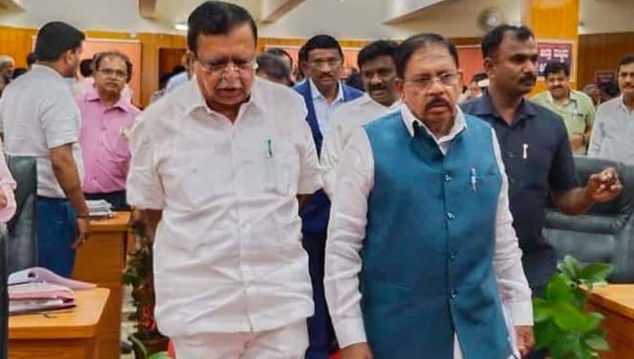 ಅನುದಾನ ಬಳಸಿ ಕುಡಿಯುವ ನೀರಿನ ಸಮಸ್ಯೆ ನಿವಾರಿಸಿ: ಸಚಿವ ಡಾ. ಜಿ.ಪರಮೇಶ್ವರ್