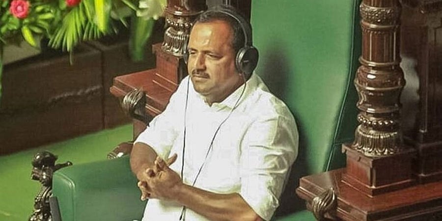 'ಸದನಕ್ಕೆ ಪೋಸ್ಟರ್ ತರಬಾರದು, ಪ್ರದರ್ಶಿಸಬಾರದು.. ಪ್ರಚಾರಕ್ಕೆ ಅವಕಾಶವಿಲ್ಲ': ಶಾಸಕ ಶರಣಗೌಡ ಕಂದಕೂರ್ಗೆ ಸ್ಪೀಕರ್ ಖಾದರ್ ತರಾಟೆ