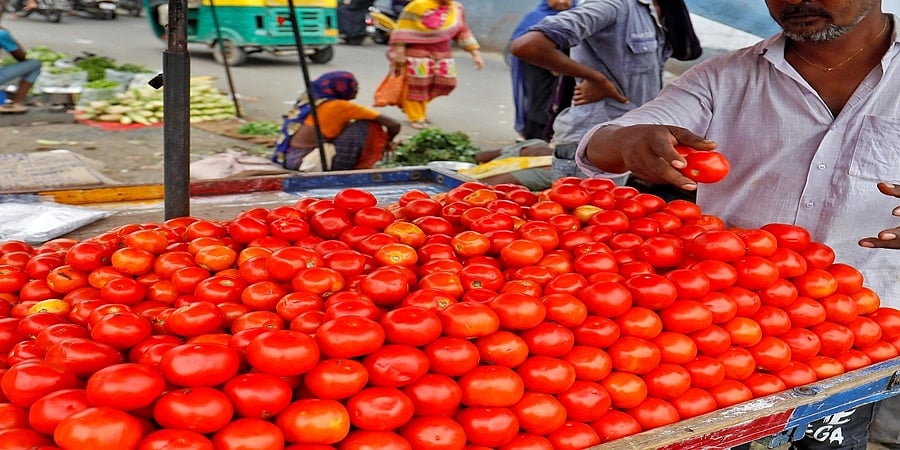 ಗಗನಕ್ಕೇರಿದ ಟೊಮೆಟೊ: ಕೆಜಿಗೆ ರೂ. 90 ರಂತೆ ರಿಯಾಯಿತಿ ದರದಲ್ಲಿ ಮಾರಾಟ ಆರಂಭಿಸಿದ ಕೇಂದ್ರ ಸರ್ಕಾರ!