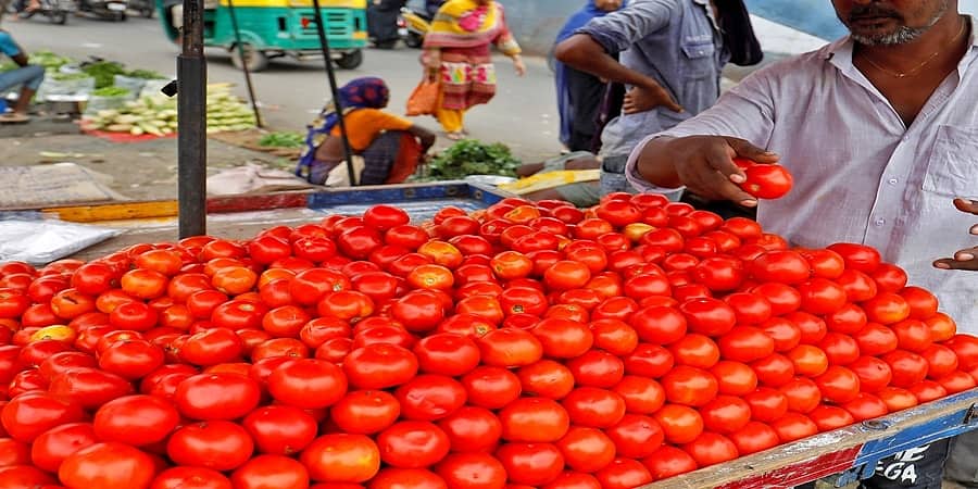 ಗಗನಕ್ಕೇರಿದ ಟೊಮೆಟೊ: ಕೆಜಿಗೆ ರೂ. 90 ರಂತೆ ರಿಯಾಯಿತಿ ದರದಲ್ಲಿ ಮಾರಾಟ ಆರಂಭಿಸಿದ ಕೇಂದ್ರ ಸರ್ಕಾರ!