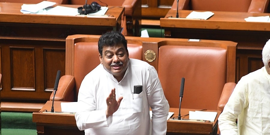ಕಾನೂನು ತೊಡಕು ನಿವಾರಣೆ; ಶೀಘ್ರದಲ್ಲೇ ಫಾಕ್ಸ್ ಕಾನ್ ಗೆ ಭೂಮಿ ಹಸ್ತಾಂತರ: ಎಂಬಿ ಪಾಟೀಲ್