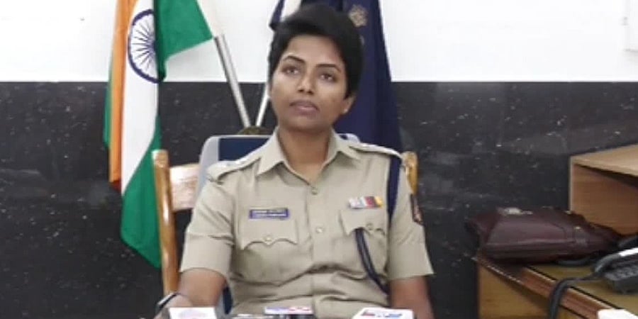 ಕೊಪ್ಪಳ: ಬಾಲಕಿಯರನ್ನು ಗುರಿಯಾಗಿಸಿ ಶಾಲೆಯ ಗೋಡೆ ಮೇಲೆ ಅಶ್ಲೀಲ ಬರಹ