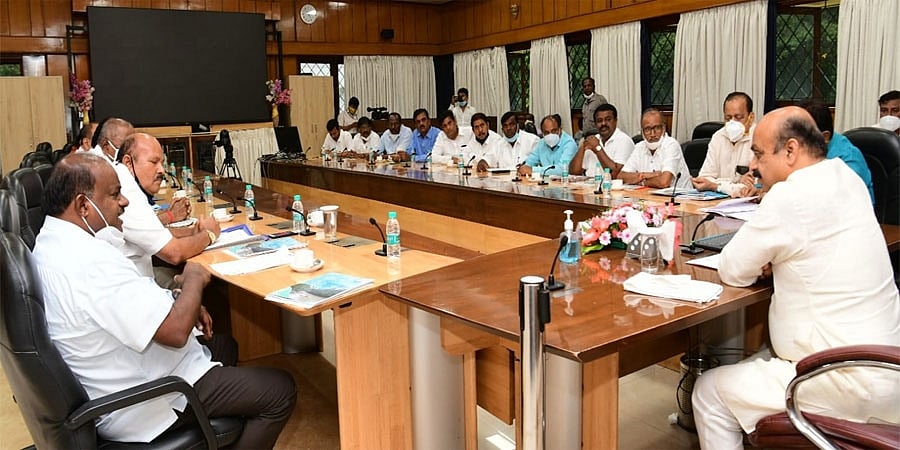ಕರ್ನಾಟಕ ವಿಧಾನಸಭೆ ಸ್ಪೀಕರ್ ಯುಟಿ ಖಾದರ್ ವಿರುದ್ಧ ಬಿಜೆಪಿ-ಜೆಡಿಎಸ್ ನಿಂದ ಜಂಟಿ ಅವಿಶ್ವಾಸ ನೋಟಿಸ್