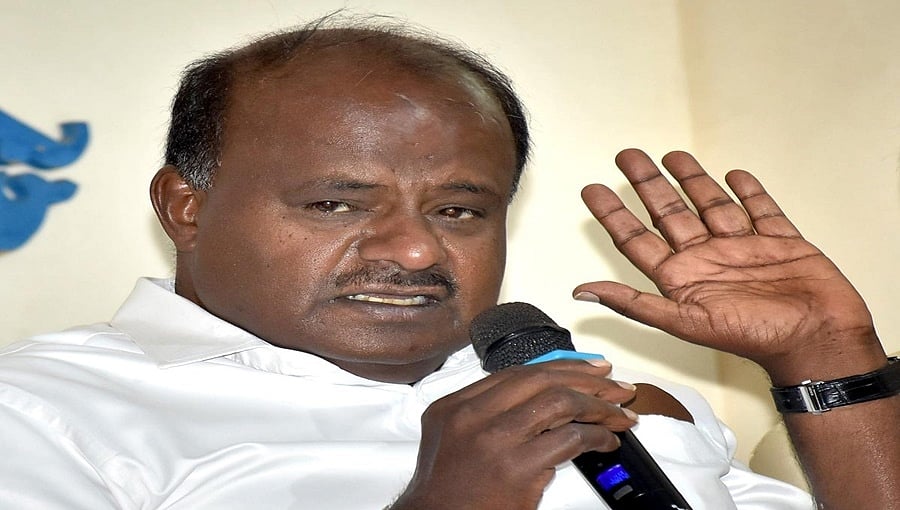 ಜೆಡಿಎಸ್ ಕೋಮುವಾದ ಸಿದ್ಧಾಂತಕ್ಕೆ ಬದಲಾಗುತ್ತಿರುವುದು ಕಾಣುತ್ತಿದೆ, ಥೇಟ್.. ನಾಗವಲ್ಲಿಯ ತರ!