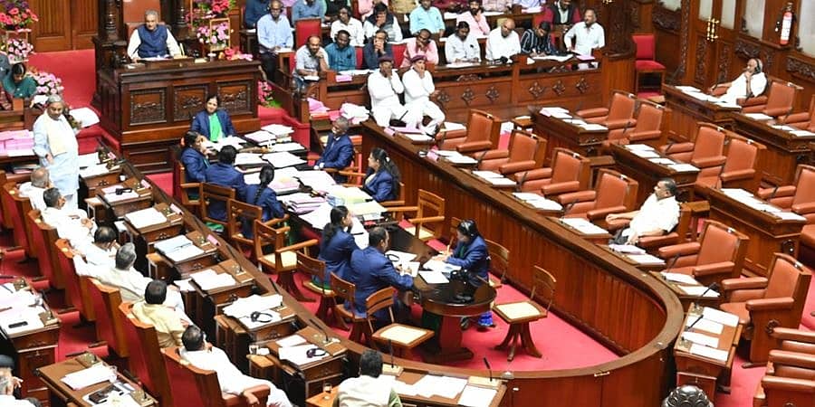 ವಿರೋಧ ಪಕ್ಷದ ನಾಯಕನಿಲ್ಲದೆ 16ನೇ ವಿಧಾನಸಭೆಯ ಮೊದಲ ಅಧಿವೇಶನಕ್ಕೆ ತೆರೆ