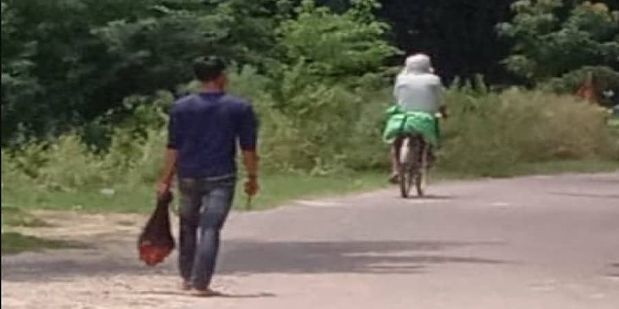 ಮರ್ಯಾದಾ ಹತ್ಯೆ: ಸಹೋದರಿಯನ್ನು ಕೊಂದು, ಕತ್ತರಿಸಿದ ರುಂಡ ಹಿಡಿದು ನಡೆದ ಅಣ್ಣನ ಭಯಾನಕ ವಿಡಿಯೋ