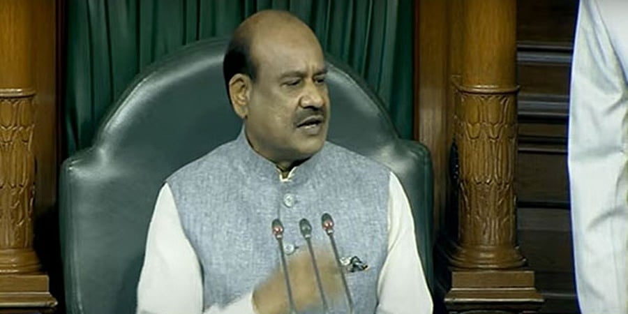 ಲೋಕಸಭೆ: ಮಣಿಪುರ ಪರಿಸ್ಥಿತಿ ಕುರಿತು ಸಮಗ್ರ ಚರ್ಚೆಗೆ ಒತ್ತಾಯಿಸಿ ವಿಪಕ್ಷಗಳ ಗದ್ದಲ, ಕಲಾಪ ಮಧ್ಯಾಹ್ನ 2ಕ್ಕೆ ಮುಂದೂಡಿಕೆ