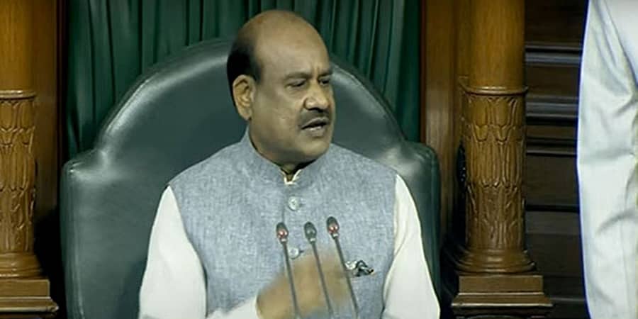 ಲೋಕಸಭೆ: ಮಣಿಪುರ ಪರಿಸ್ಥಿತಿ ಕುರಿತು ಸಮಗ್ರ ಚರ್ಚೆಗೆ ಒತ್ತಾಯಿಸಿ ವಿಪಕ್ಷಗಳ ಗದ್ದಲ, ಕಲಾಪ ಮಧ್ಯಾಹ್ನ 2ಕ್ಕೆ ಮುಂದೂಡಿಕೆ