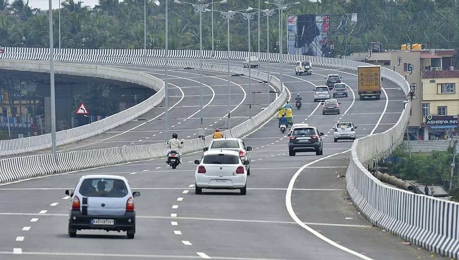 ಬೆಂಗಳೂರು-ಮೈಸೂರು ಎಕ್ಸ್‌ಪ್ರೆಸ್‌ ವೇನಲ್ಲಿ ಇನ್ಮುಂದೆ ಬೈಕ್, ಆಟೋ ಸೇರಿ ಕೆಲವು ವಾಹನಗಳ ಸಂಚಾರಕ್ಕೆ ನಿಷೇಧ!