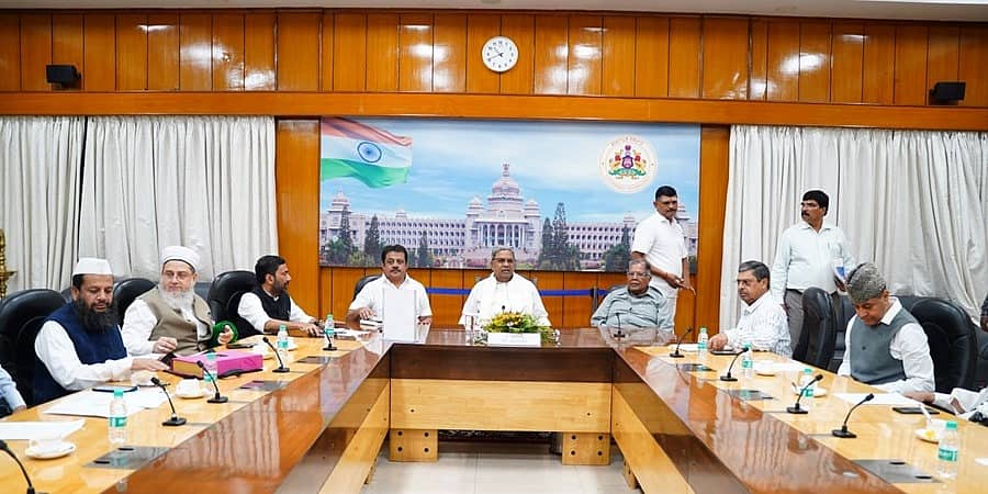 ಏಕರೂಪ ನಾಗರಿಕ ಸಂಹಿತೆ ಪ್ರಜಾಪ್ರಭುತ್ವಕ್ಕೆ ಅಪಾಯ: ಸಿಎಂ ಭೇಟಿಯಾದ ಮುಸ್ಲಿಂ ವೈಯಕ್ತಿಕ ಕಾನೂನು ಮಂಡಳಿ ಪ್ರತಿನಿಧಿಗಳು