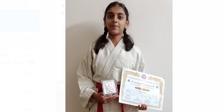 ಅಖಿಲ ಭಾರತ ಕರಾಟೆ ಚಾಂಪಿಯನ್ ಶಿಪ್: ಪ್ರಥಮ ಸ್ಥಾನ ಪಡೆದ ಅಹನಾ ಪರಾಂಜಪೆ