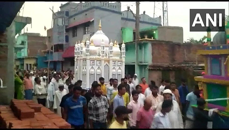ಮೊಹರಂ ಮೆರವಣಿಗೆ ವೇಳೆ ವಿದ್ಯುತ್ ತಂತಿ ತಗುಲಿ ನಾಲ್ವರು ಸಾವು: 10 ಮಂದಿಗೆ ಗಾಯ