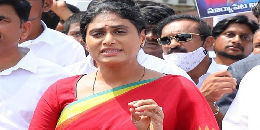 ವಿಜಯವಾಡ: ಸಿಎಂ ಜಗನ್ ಮೋಹನ್ ರೆಡ್ಡಿ ಸಹೋದರಿ ಶರ್ಮಿಳಾ ಶೀಘ್ರದಲ್ಲೇ ಕಾಂಗ್ರೆಸ್ ಸೇರ್ಪಡೆ