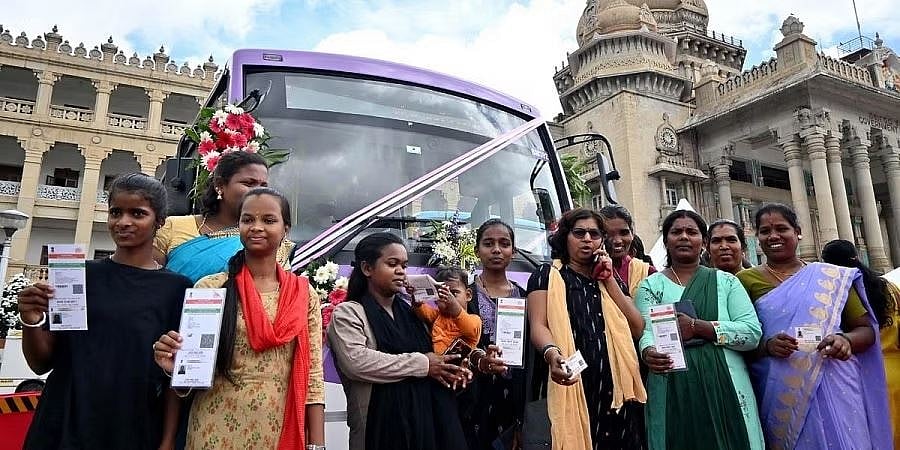 ಶಕ್ತಿ ಯೋಜನೆಯ ಹೊಡೆತಕ್ಕೆ BMTC ತತ್ತರ: ಈ ತಿಂಗಳು ಸಿಬ್ಬಂದಿಗೆ ವೇತನ ಸಿಗುವುದು ಡೌಟು!