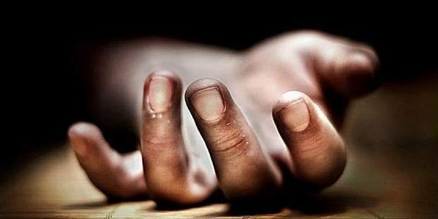 ಬೆಂಗಳೂರು: ವ್ಯಕ್ತಿ ಕೊಂದು, ಮೃತದೇಹಕ್ಕೆ ಬೆಂಕಿ ಹಚ್ಚಿದ ದುಷ್ಕರ್ಮಿಗಳು
