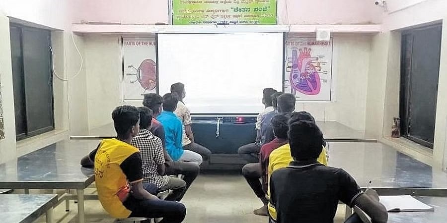 ಶೇ. 70ಕ್ಕೂ ಹೆಚ್ಚು ಶಿಕ್ಷಕರು ತರಗತಿಯಲ್ಲಿ AI ಟೂಲ್ಸ್ ಬಳಸುತ್ತಾರೆ: ಸಮೀಕ್ಷೆ