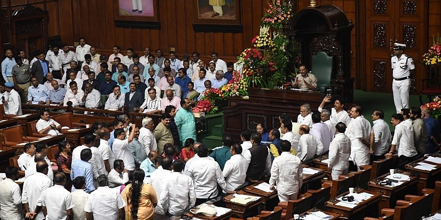 'ಗ್ಯಾರಂಟಿ' ಕದನ: ವಿಧಾನ ಸಭೆಯಲ್ಲಿ ಬಿಜೆಪಿ ನಾಯಕರ ಪ್ರತಿಭಟನೆ, ಗದ್ದಲ; ಕಲಾಪ ಅಪರಾಹ್ನಕ್ಕೆ ಮುಂದೂಡಿಕೆ