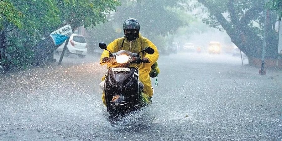 ಮುಂಬೈ, ಗೋವಾಗಳಲ್ಲಿ ಭಾರೀ ಮಳೆ: ಭಾರತೀಯ ಹವಾಮಾನ ಇಲಾಖೆ 'ರೆಡ್ ಅಲರ್ಟ್' ಘೋಷಣೆ