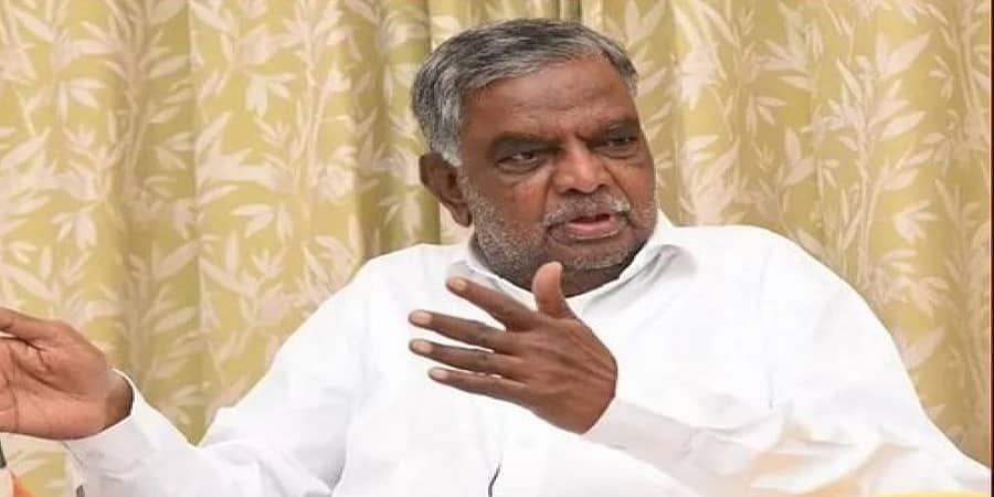 ಎಲ್ಲ ಸಮಸ್ಯೆಗಳಿಗೂ ಸಂವಿಧಾನವೇ ಪರಿಹಾರ: ಸಂಸದ ವಿ.ಶ್ರೀನಿವಾಸ್ ಪ್ರಸಾದ್