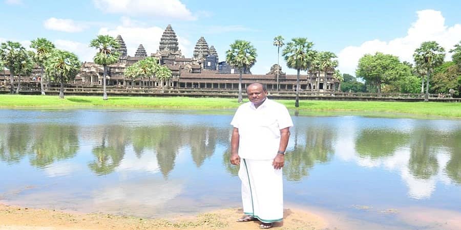 'ಮಾನ-ಮರ್ಯಾದೆ ಇಲ್ಲದೆ ಕಾಂಗ್ರೆಸ್-ಬಿಜೆಪಿ ದೇಶವನ್ನು ಲೂಟಿ ಮಾಡುತ್ತಿವೆ, ವಿದೇಶಕ್ಕೆ ಹೋಗಲು ನಾನು ಸಚಿವರನ್ನು ಕೇಳಬೇಕಾ?': ಹೆಚ್ ಡಿ ಕುಮಾರಸ್ವಾಮಿ