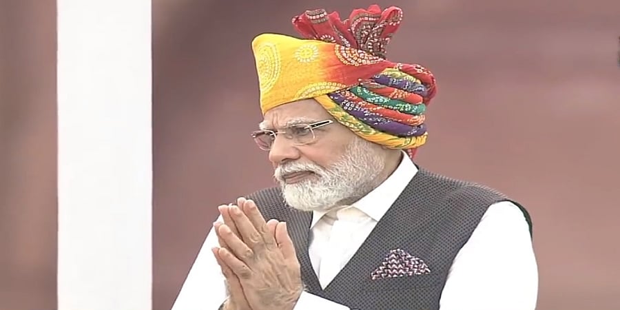 ದೇಶದ ಜನರನ್ನು 'ಪರಿವಾರಜನ್' ಎನ್ನುವ ಮೂಲಕ ಸ್ವಾತಂತ್ರ್ಯೋತ್ಸವದ ಭಾಷಣ ಆರಂಭಿಸಿದ ಪ್ರಧಾನಿ
